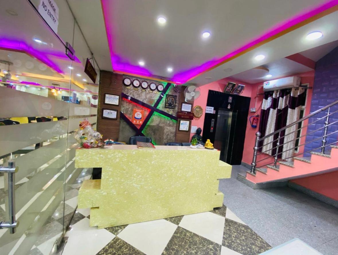 Basant Vihar International Hotel Gaya Buitenkant foto